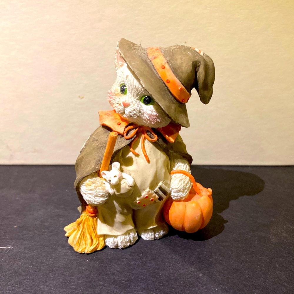 Calico Cat “I’m Bewitched with Friendship”